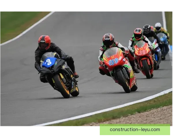 聚焦世界一级方程式新赛季车队动向与冠军争夺格局变化五大豪门博弈