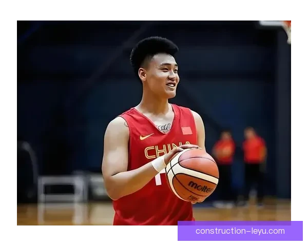 中国男篮冲击世界杯八强，核心球员状态回暖引发期待