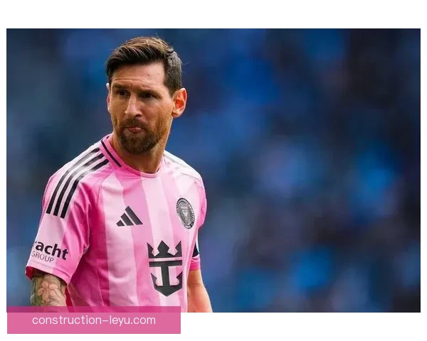 梅西归队后状态回升 巴黎圣日耳曼备战新赛季精彩纷呈