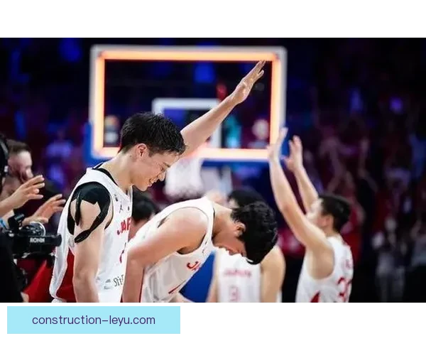 中国男篮世界杯晋级之路遇阻 主帅表示将调整战术迎接挑战