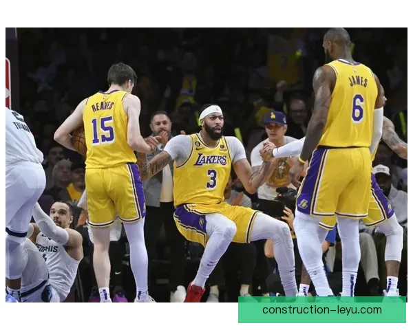 季后赛席位争夺愈发激烈多队冲刺阶段上演关键对决引爆联盟关注