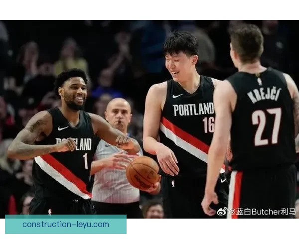 开拓者队新赛季备战全面启动 多名球员表现亮眼助力球队目标